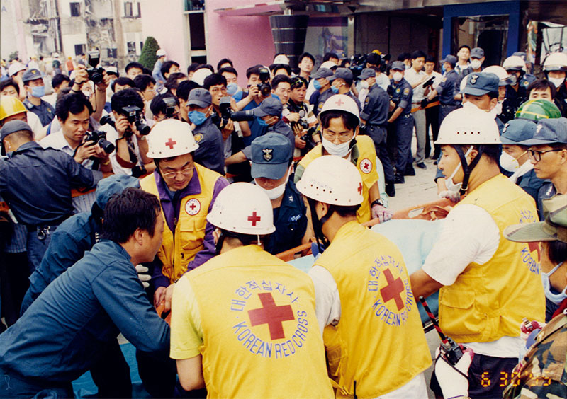 redcross-17